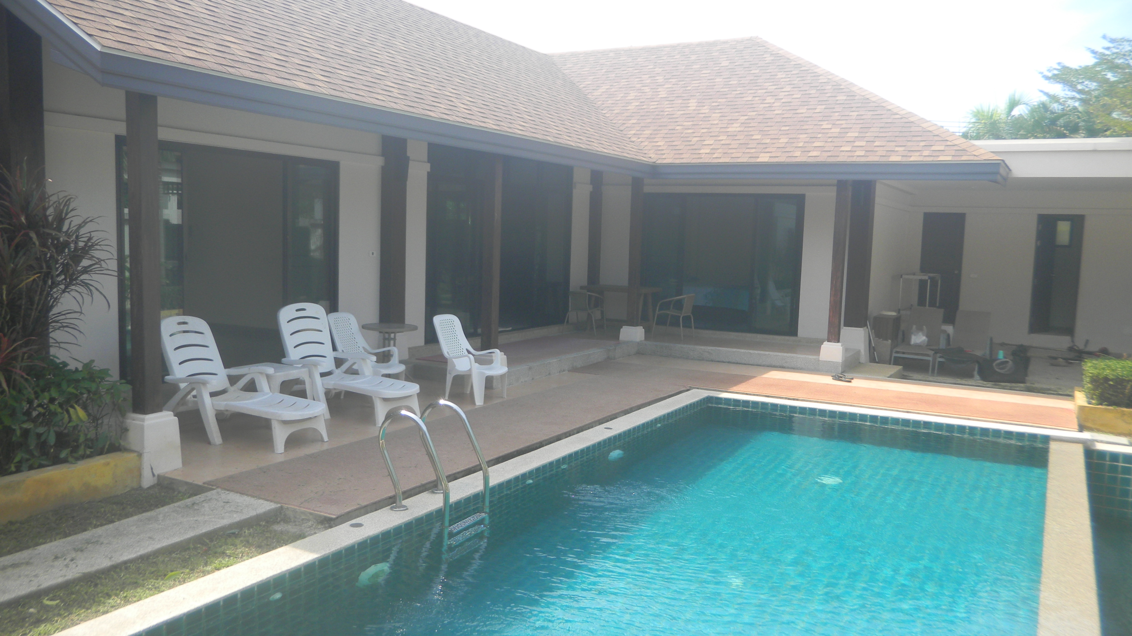 3 bedrooms pool villa for for rent in Rawai Phuket