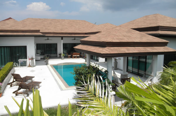 Spacious Balinese style villa in Phuket