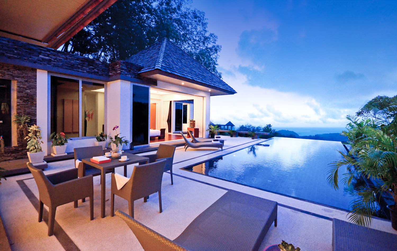 Villa with nice Ocean View Infinity Pool Jacuzi Layan Phuket