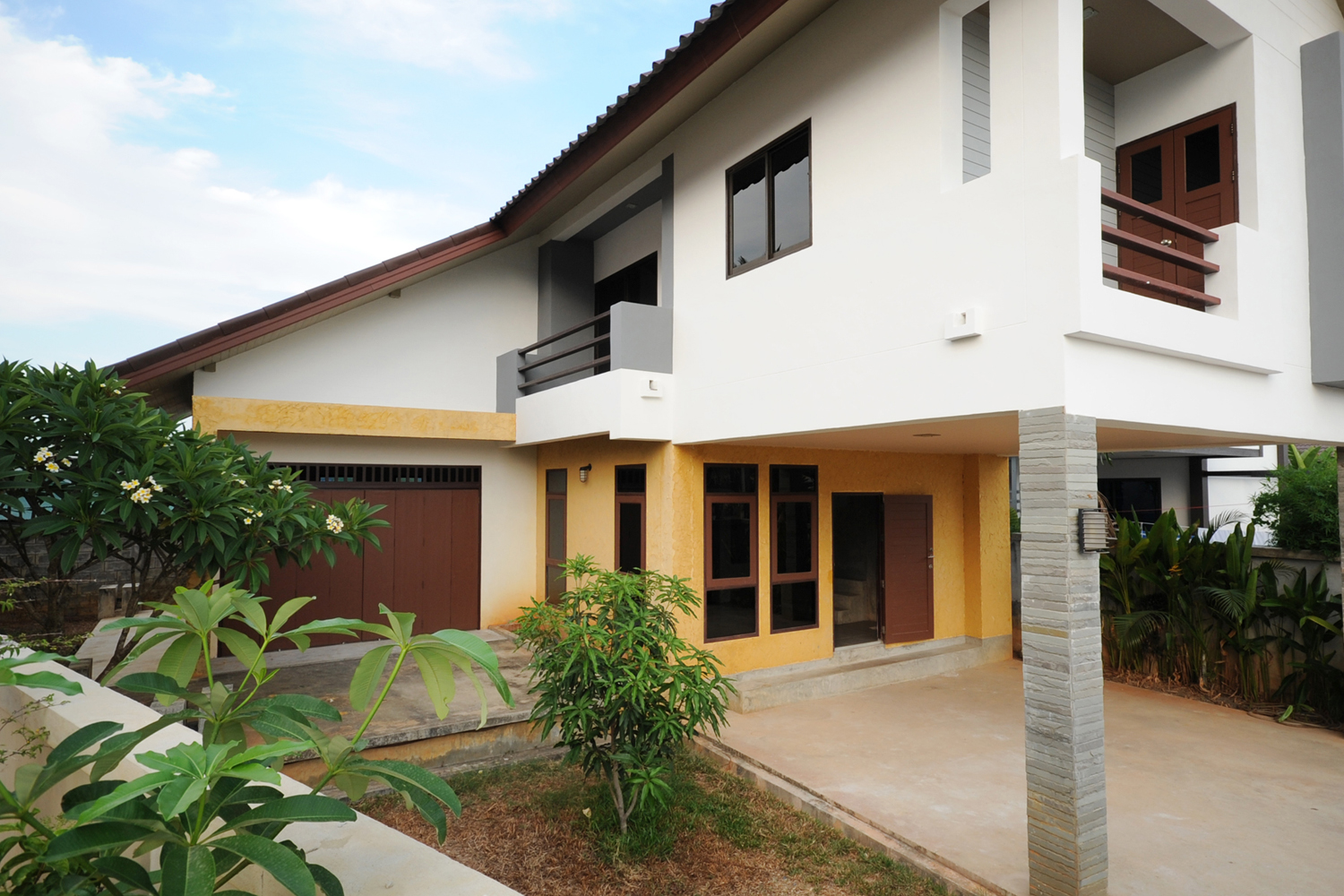 2 bedroom house on rawai Land 260 m² Living space 180 m² Phuket