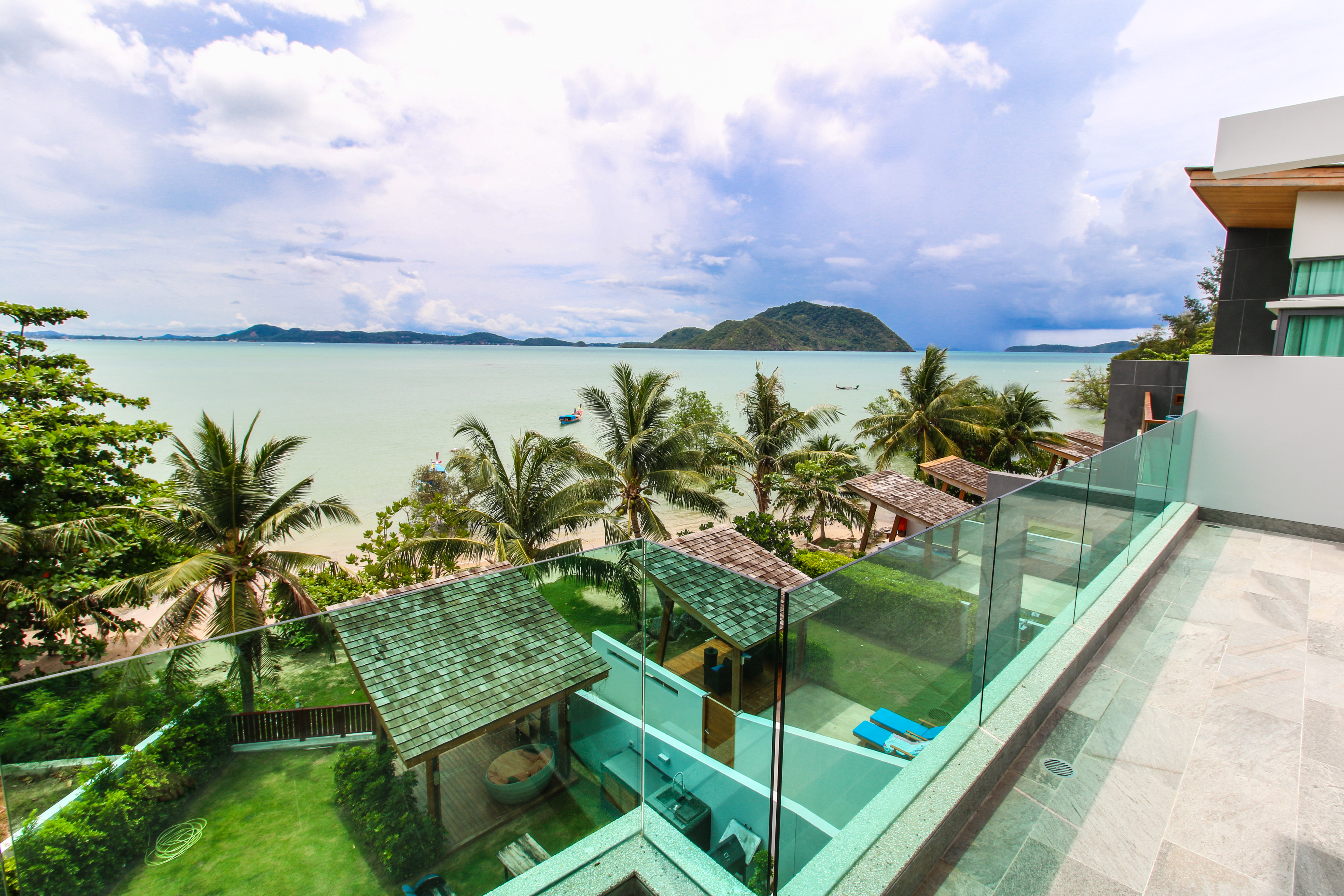 ABSOLUTE BEACH FRONT Villa in Rawai Phuket