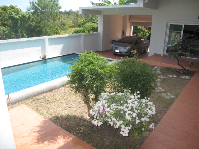 Villa with wardrobes, air conditioners and terrace in Rawai Phuket