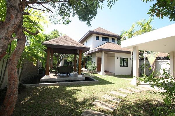 2 storey pool villa for rent in Rawai Phuket