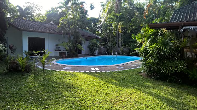 Private villa with walking distance to waterfront in Phuket