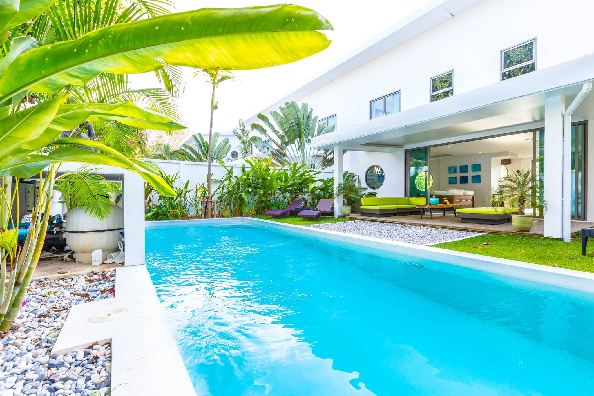 Villa 3 very large and bed and ensuite bathrooms in Rawai Phuket