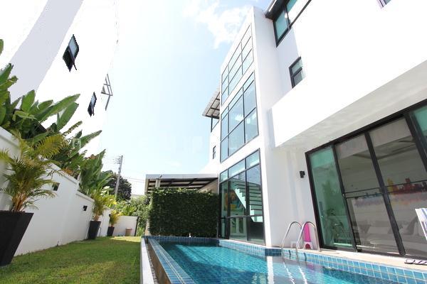 Rawai private pool villa for rent in Phuket