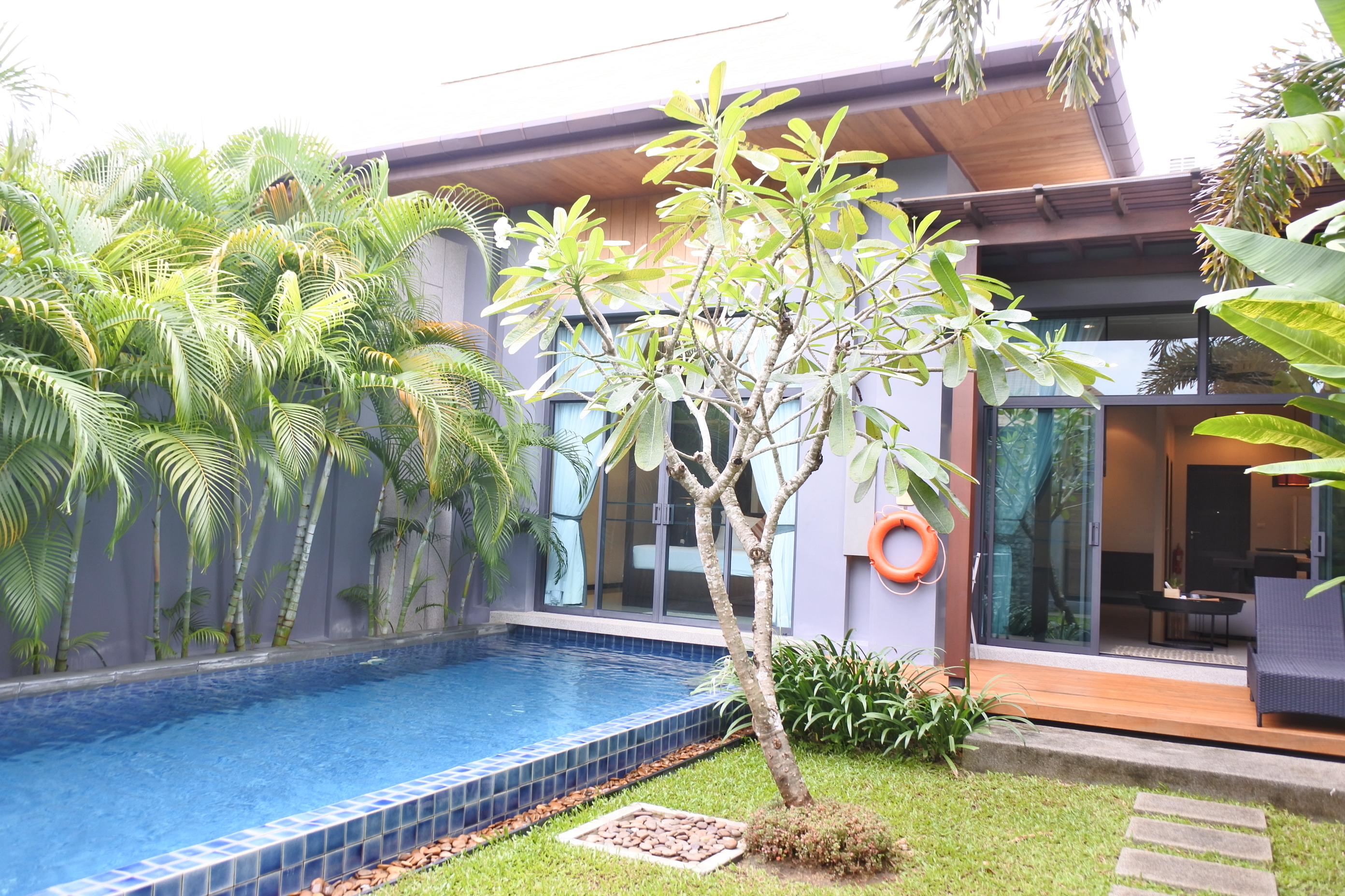 2 bath and Two Bedrooms in Bang Tao Thailand