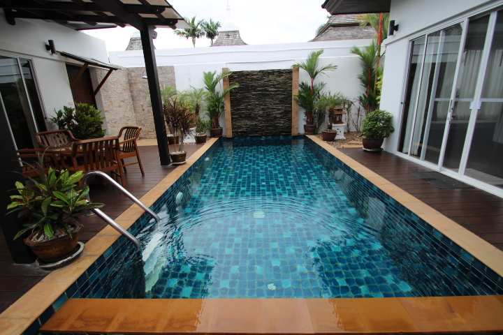 Luxurious 2 room bed Villa in Nai Harn Phuket
