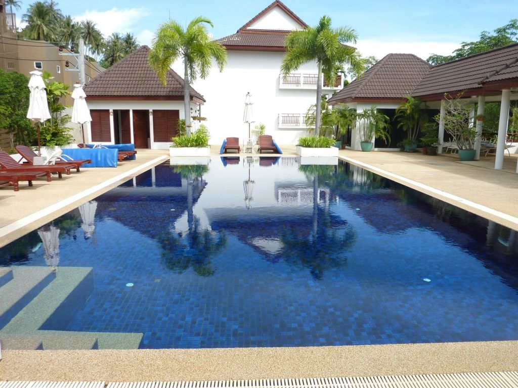 Apartment just a few minutes walk of the white sands of Nai Harn Beach Phuket