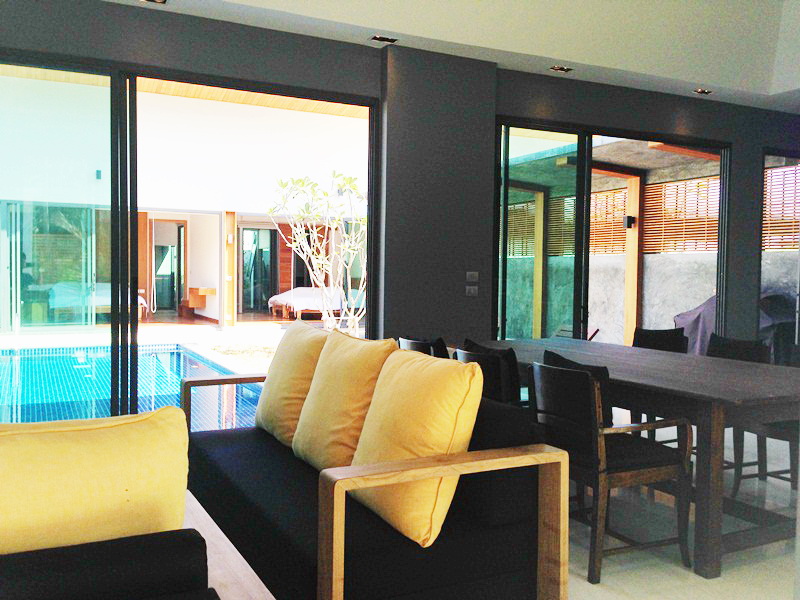 4 luxury 2 bedroom pool villas in modern oriental style in Rawai Phuket