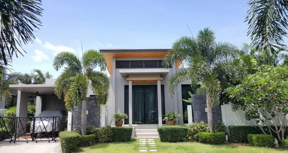 Pool Villa located in Baan-Boondharik for sale Nai Harn Phuket
