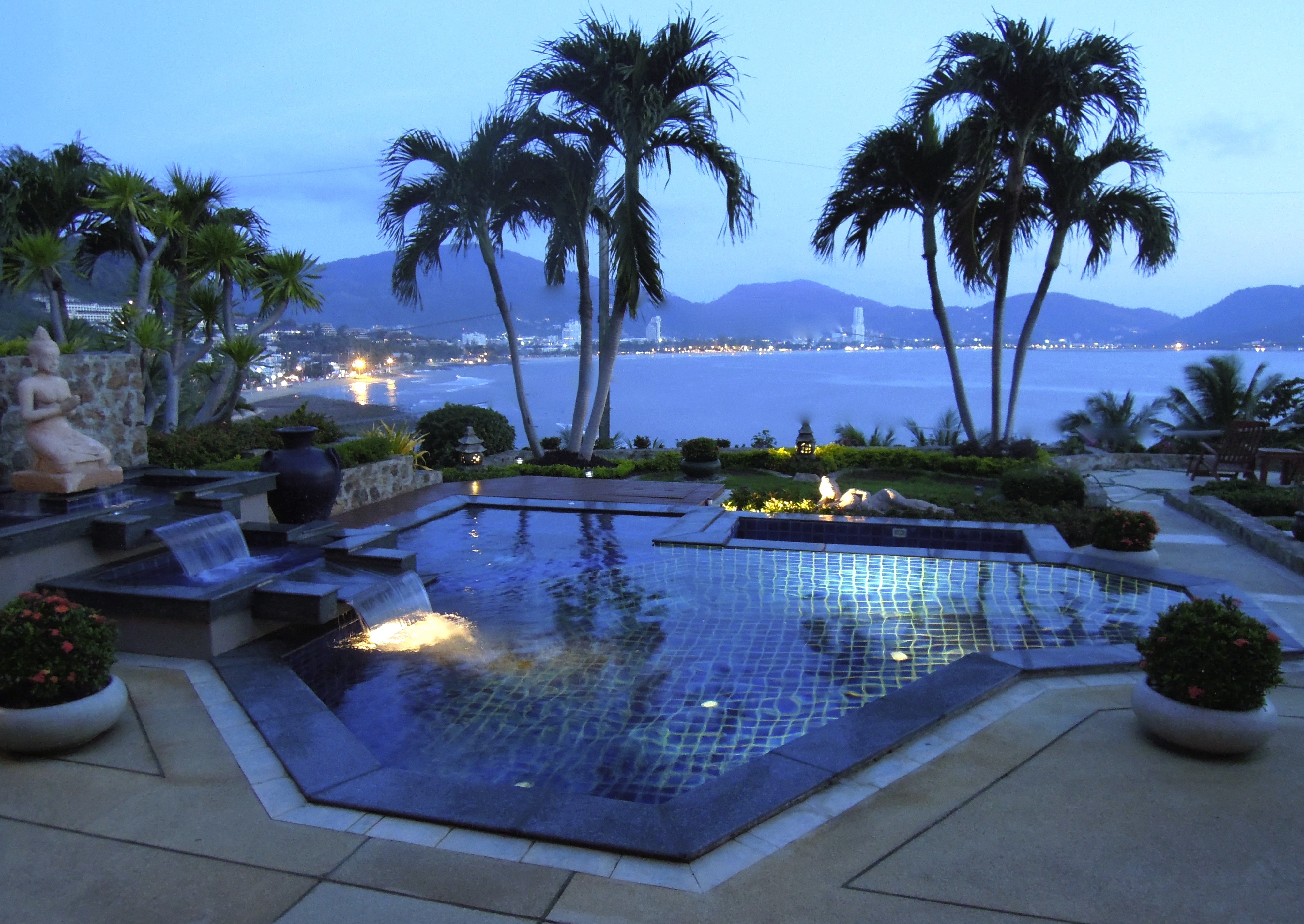 Relaxed lifestyle in a luxury cliff front Villa in Patong Phuket