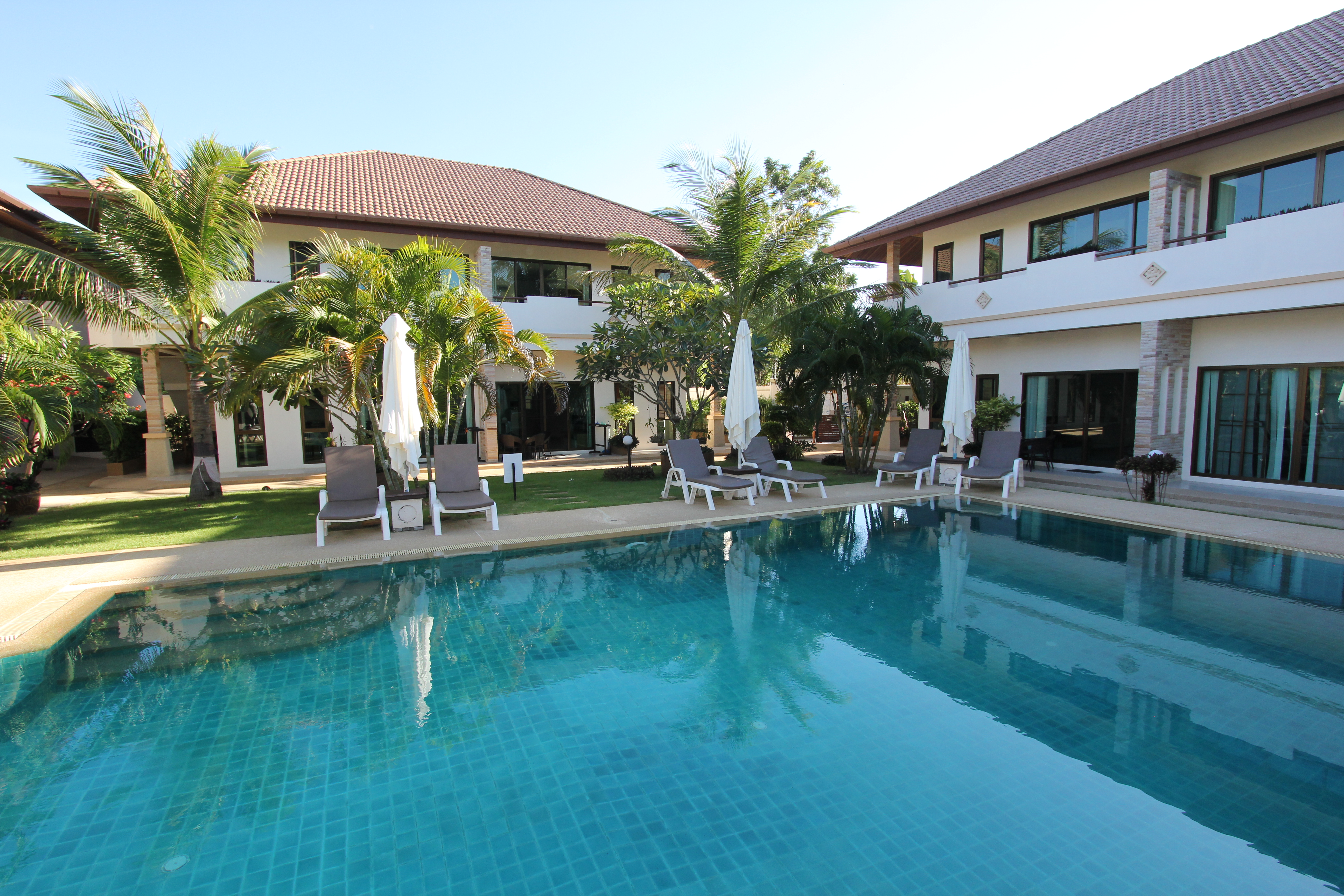Beautiful resort apartments for rent Naiharn Phuket
