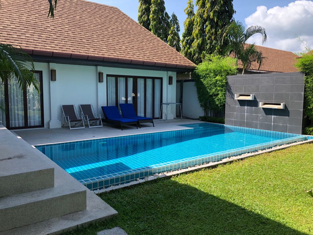 Balinese compound with other 10 villas in Phuket