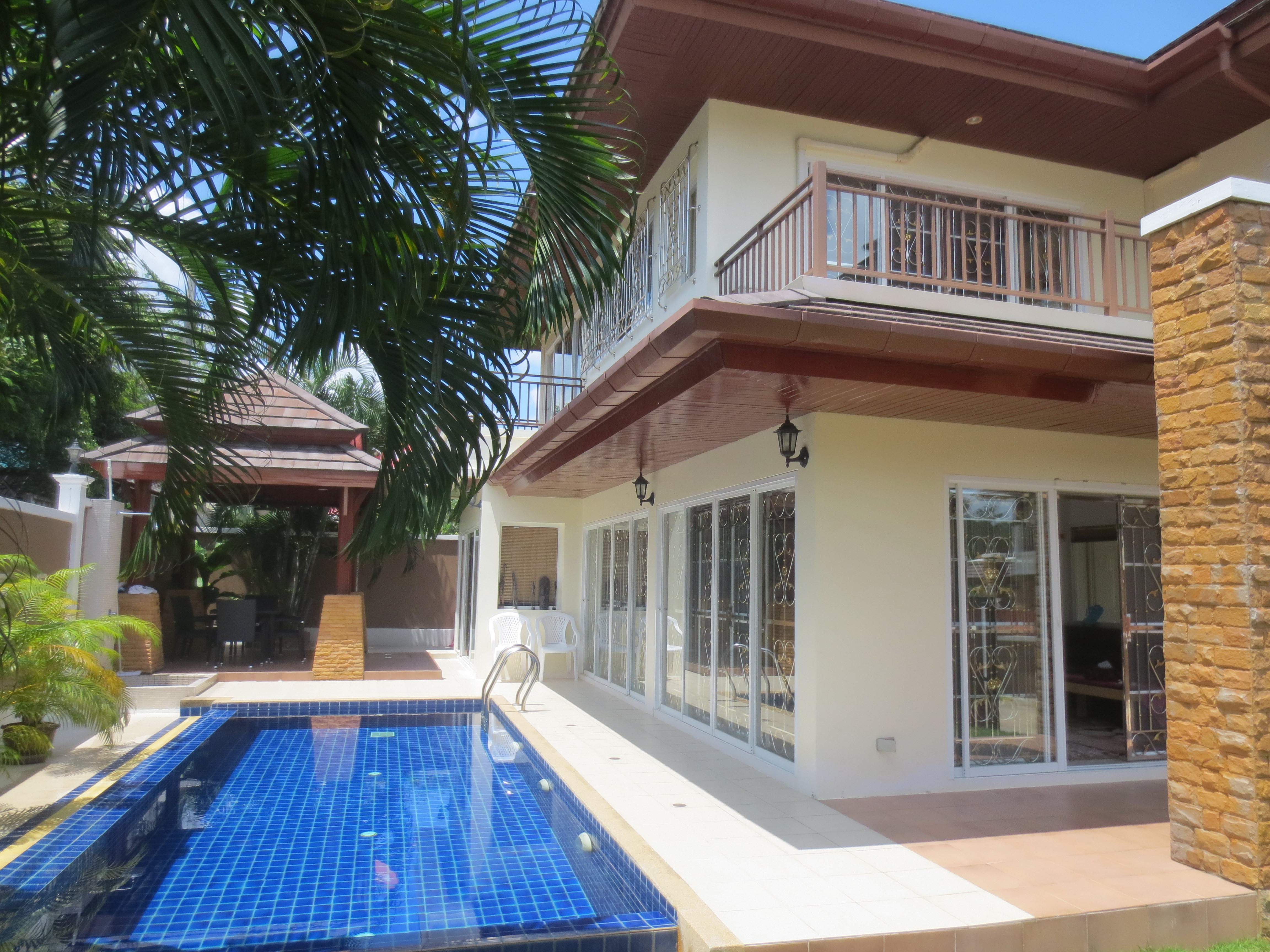 3 bed 3 bathroom home in Chalong Phuket