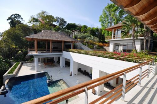 Luxury oceanfront 4 bedroom villa with wonderful ocean, beach and Patong skyline views