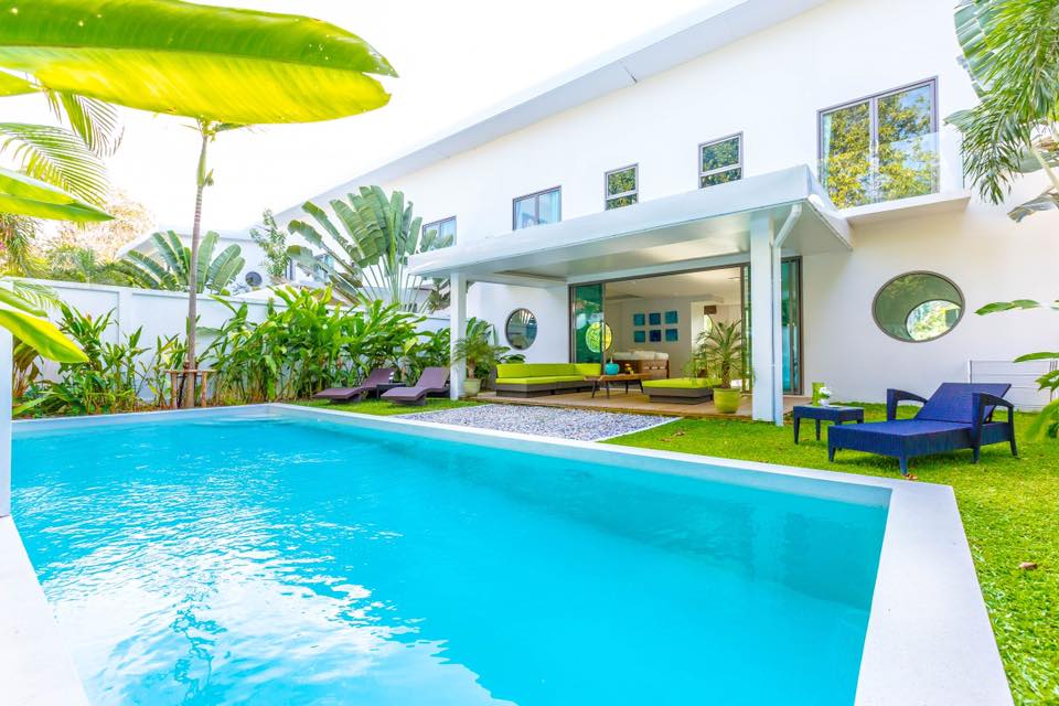 Awesome Pool Villa with three bed bathrooms in Rawai Phuket