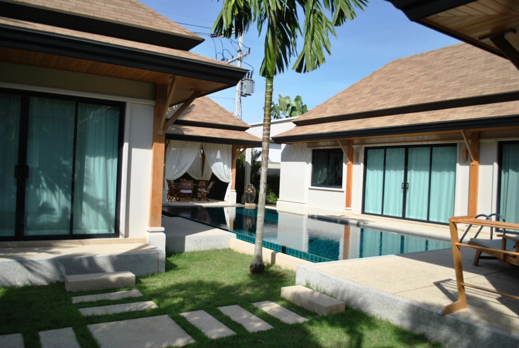Bali Stlye villa with swimming pool large 10 x 4 M Fully Equipped and Fully Furnished in Phuket
