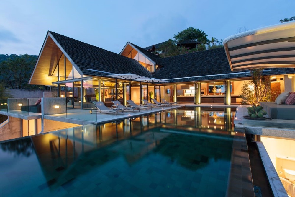 Villa Saengooksa on 4000 sqm in Kamala Thailand