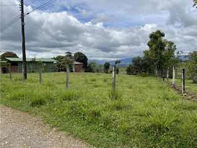 HERMOSO LOTE SANTA ELENA