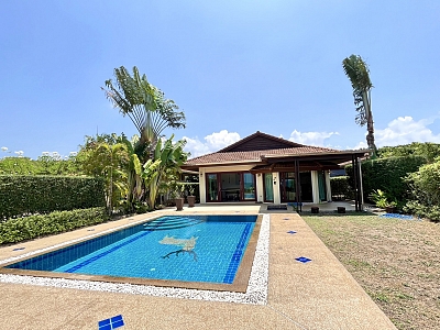 Amazing Two-bedroom Beachfront Pool Villa for Sale in Nuea Khlong, Krabi