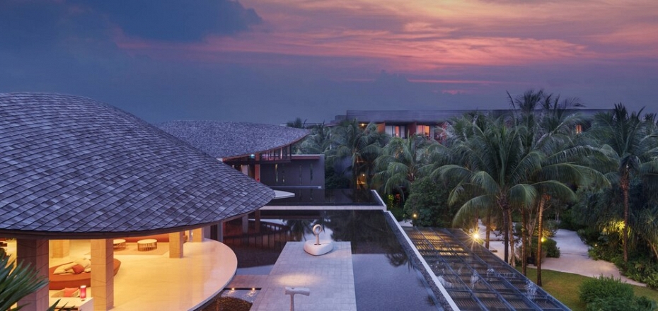 Luxurious Sea view beach pool villa in Mai Khao Phuket