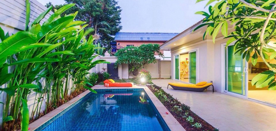 Pool Villa 3 bedrooms and 2 bathrooms in Chalong Phuket