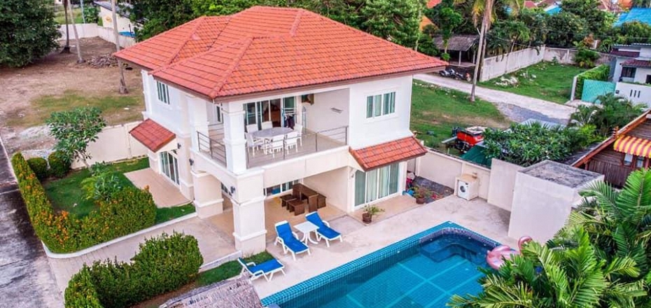 4-bedroom pool villa in Rawai area 1600 sqm Phuket