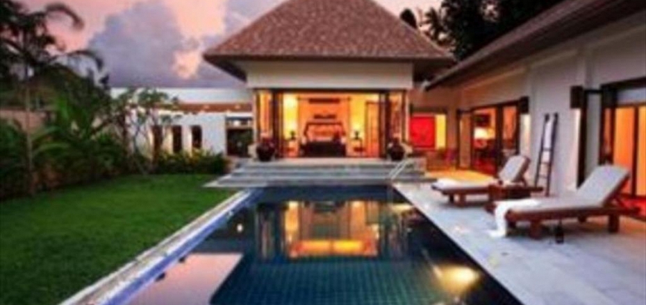 Villas with garden are situated off Soi Suksan II Chalong Phuket