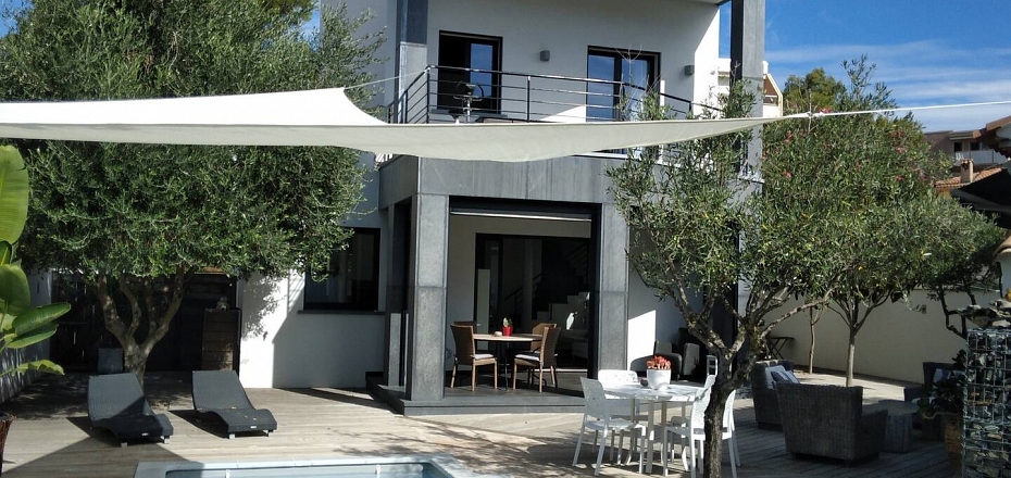 Luxury villa near the sea / 80 metre from BEACH