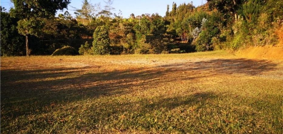 ESPECTACULAR LOTE EN EL RETIRO EN UNIDAD CERRADA