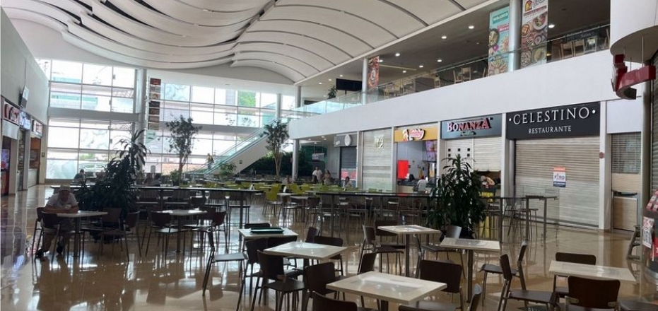 HERMOSO LOCAL RENTANDO PARA LA VENTA EN CENTRO COMERCIAL