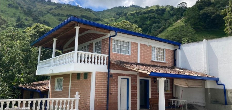 CASA FINCA EN GIRARDOTA VEREDA JAMUNDÍ!